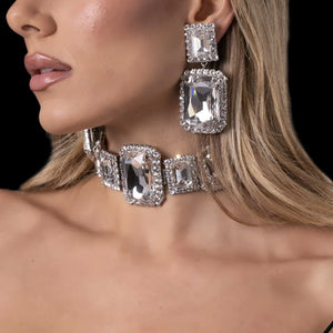 Stone Fans geometric crystal necklace and earrings set by Hot Trend Vault, featuring sparkling bridal jewelry for brides.