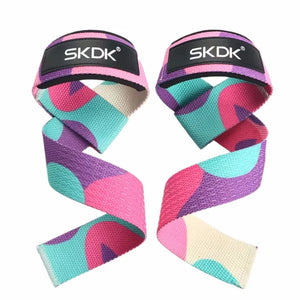 Black Hot Trend Vault weightlifting wrist straps with non-slip, adjustable design for athletes during strength training.