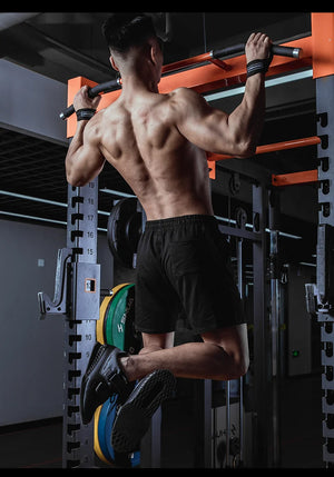 Hot Trend Vault 2-piece pull-up bar belt grip set for home gym fitness, designed to enhance pull-up and workout performance.