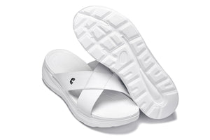 White Calto X1653 height-increasing sandals with a 2-inch lift from Hot Trend Vault, featuring a matte finish and open toe design.