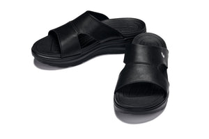 Black grainy Calto X1655 height increasing sandals by Hot Trend Vault with 2-inch lift, stylish and comfortable for everyday wear.