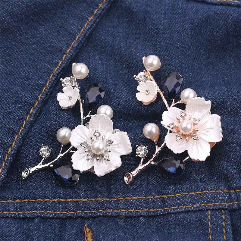 New Fashion and Elegant Wedding Brooch Plant Plum Blossom Crystal Pearl Breast Ladies Wedding Set Gift