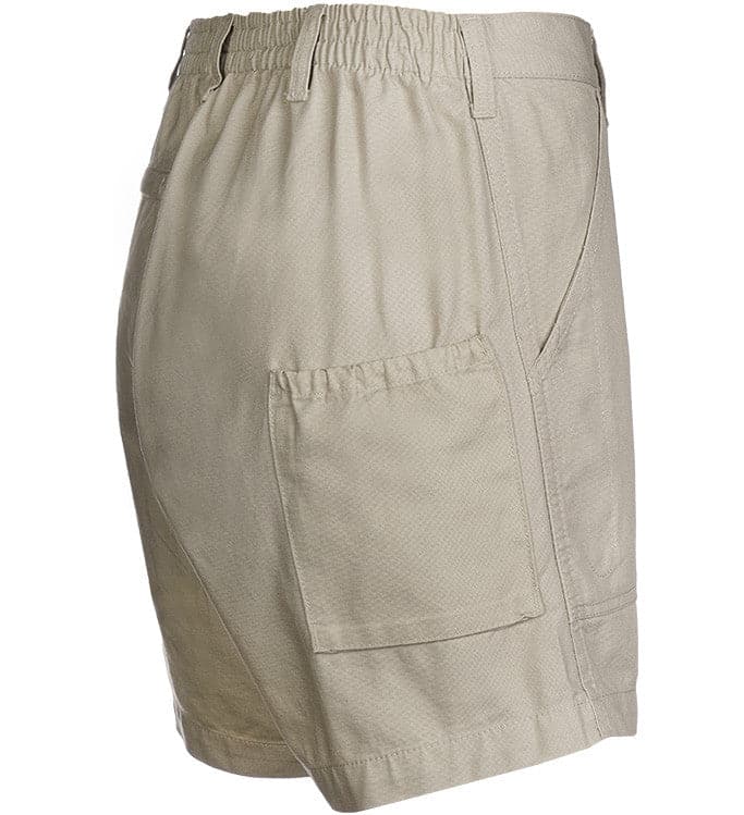 Men's Hot Trend Vault casual fishing shorts with built-in stretch and island cotton fabric, featuring a relaxed fit and practical design.