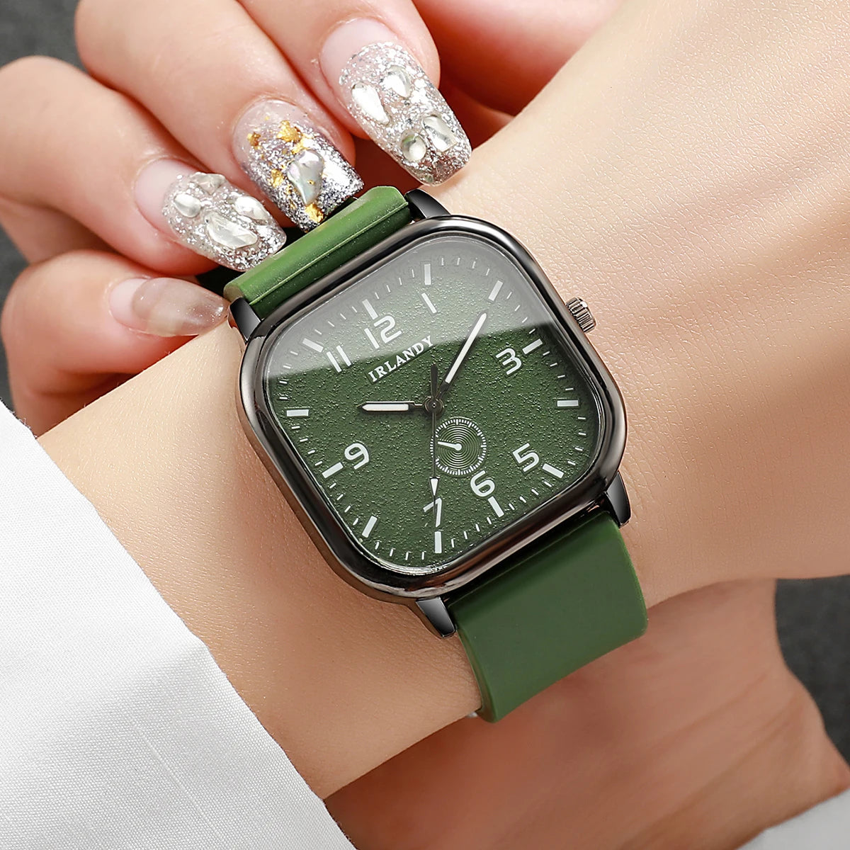 Unisex Square watch with Hot Trend Vault silicone strap and quartz movement, casual wristwatch with a modern design.