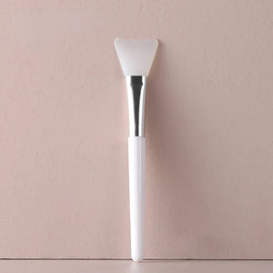 Facial Mask Brush Facial Soft Makeup Applicator Fan Shaped Portable Skin Care Beauty Tool Suitable for Girls Ladies