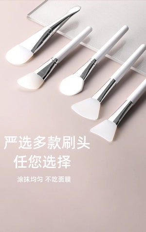 Facial Mask Brush Facial Soft Makeup Applicator Fan Shaped Portable Skin Care Beauty Tool Suitable for Girls Ladies