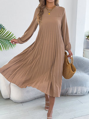Elegant Dress Woman 2025 Retro Solid Color Round Neck Long Sleeve Pleated Dress without Belt 2025 Autumn Winter Women Clothing