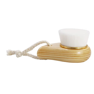 Hot Trend Vault facial cleansing brush with wooden handle and soft bristles for gentle daily skin cleaning, suitable for all skin types.