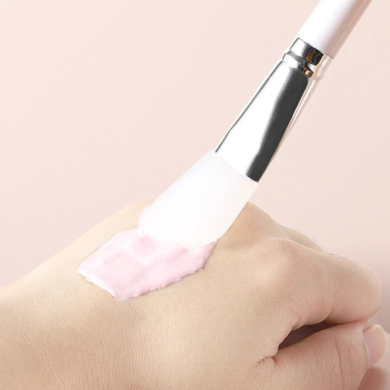 Facial Mask Brush Facial Soft Makeup Applicator Fan Shaped Portable Skin Care Beauty Tool Suitable for Girls Ladies