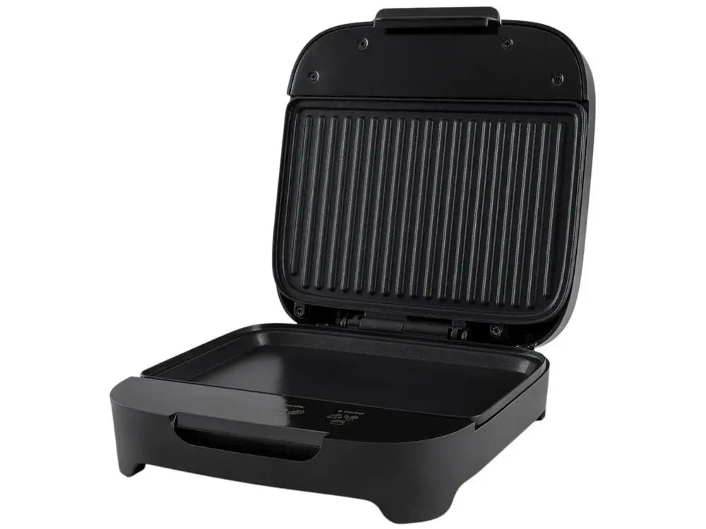 Cadence 750W nonstick grill click sandwich maker by Hot Trend Vault, showing the compact, black sandwich press with nonstick plates.