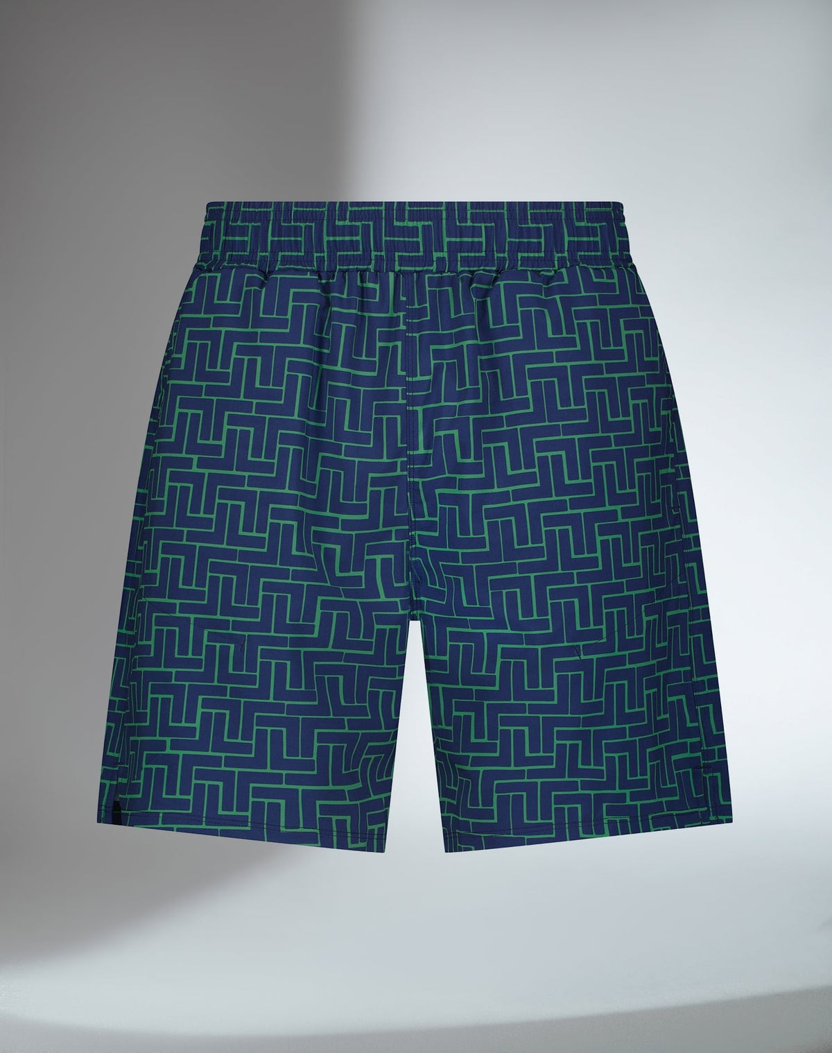 Men's tennis spin shorts from Hot Trend Vault featuring pockets, UV protection, and lightweight tesselin fabric.